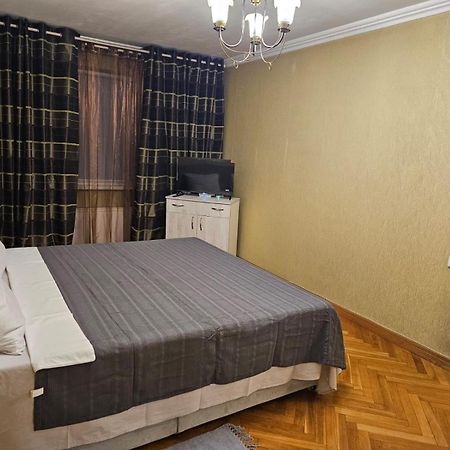 Bulevardul Dacia 18 Chisináu Exterior foto